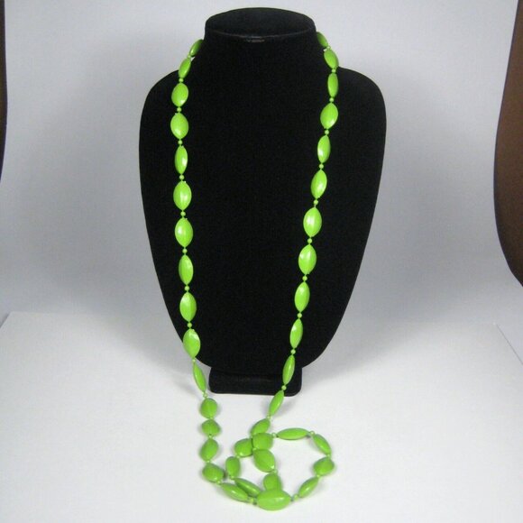 Necklace Jewelry Faceted Plastic Bead Vintage 1970 Strand Neon Green Estate 52in - Picture 1 of 4